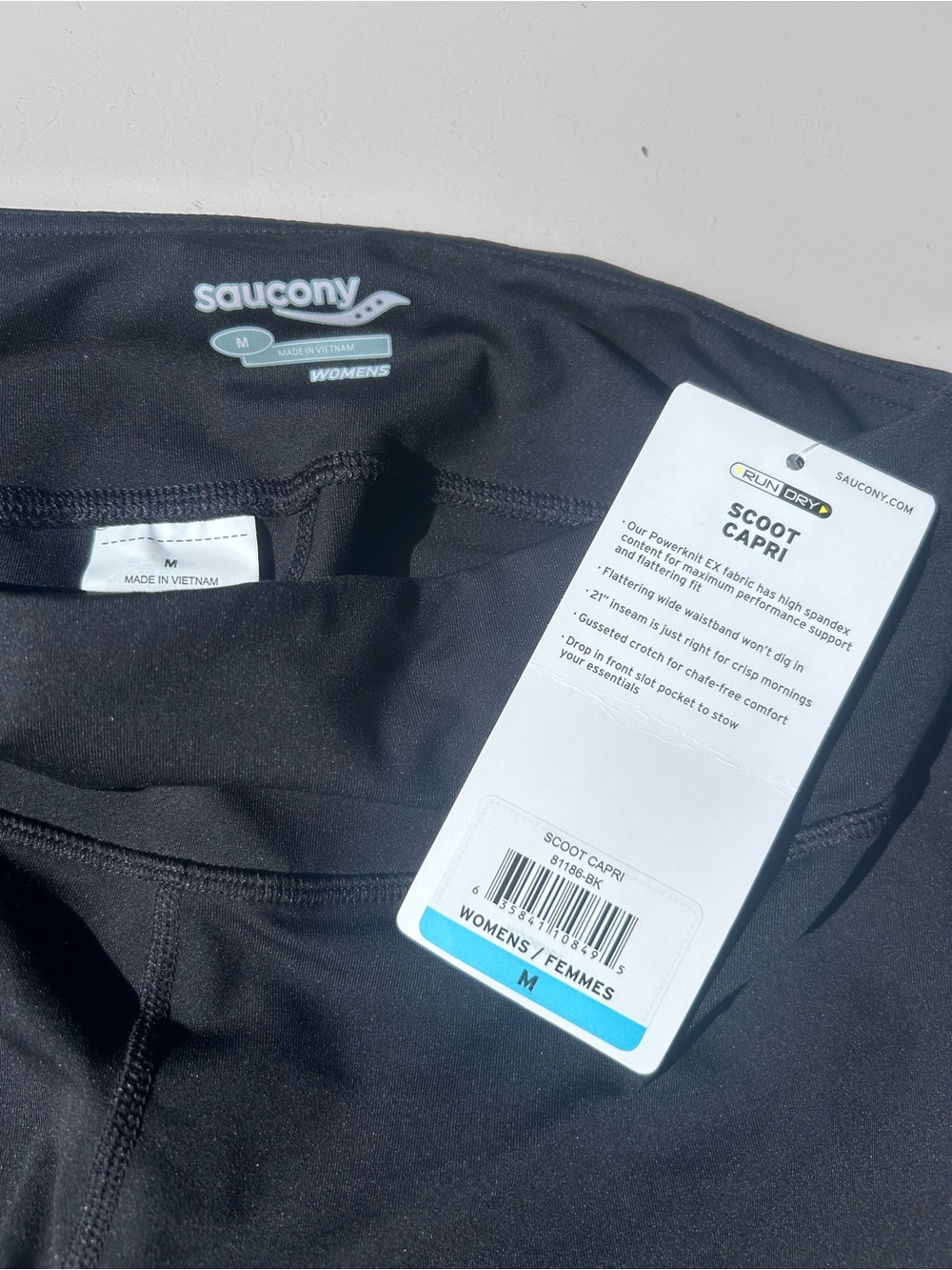 Women’s athletic capris Saucony CHICKED branding - NWT — make a Statement!! :)